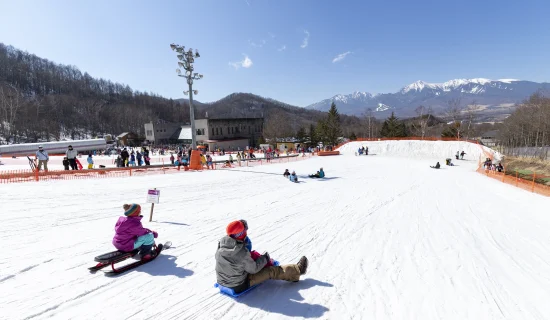 可以享受甜点的沙特雷泽滑雪谷野边山
