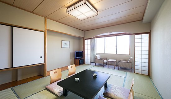 Japanese-style room mountain view