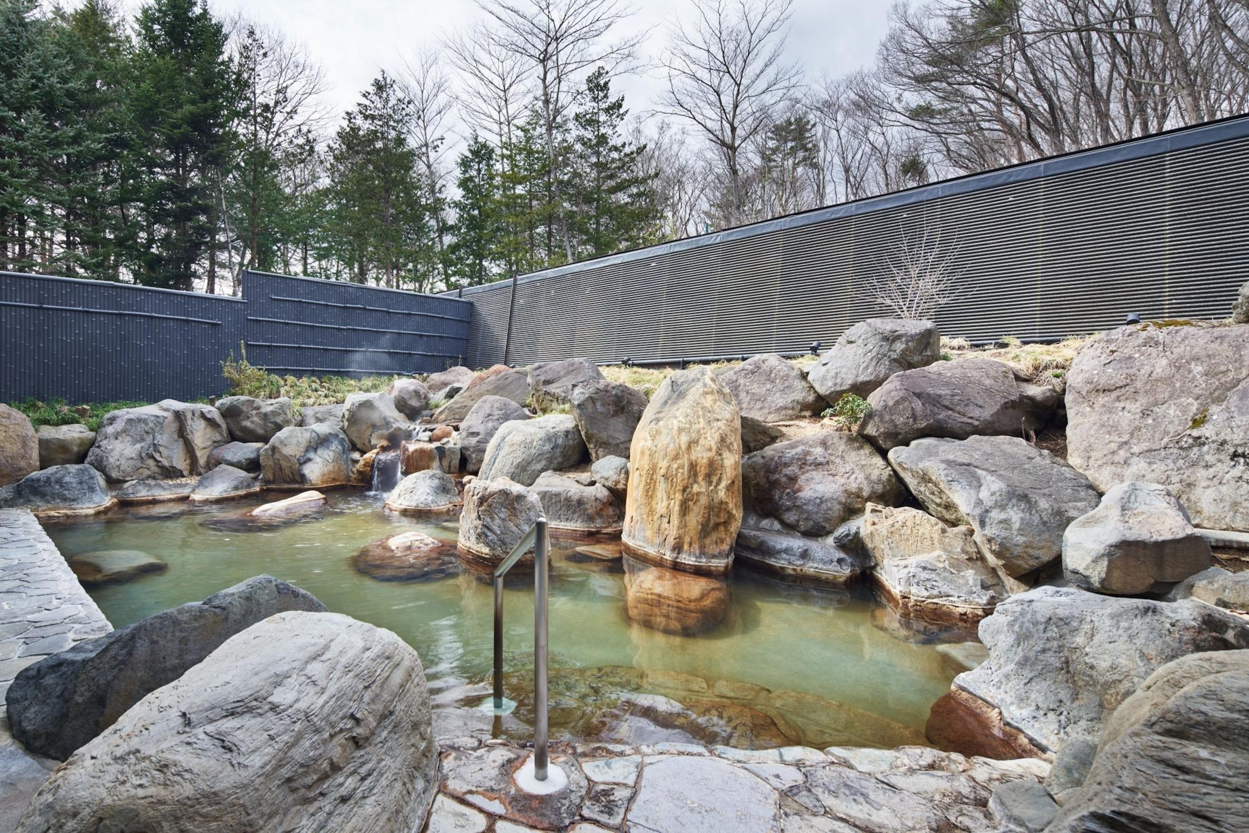 Hot spring open-air bath